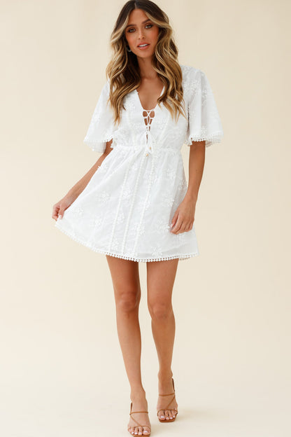 Esperanza Lace-Up Bust Floral Embroidery Dress White